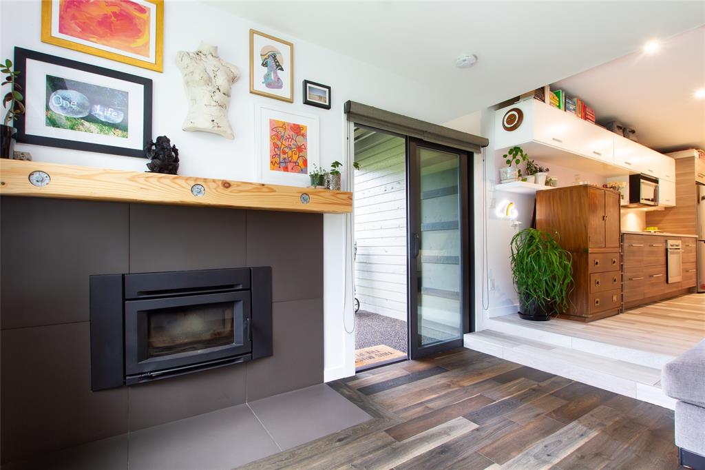 #405 – 6850 Crabapple Drive