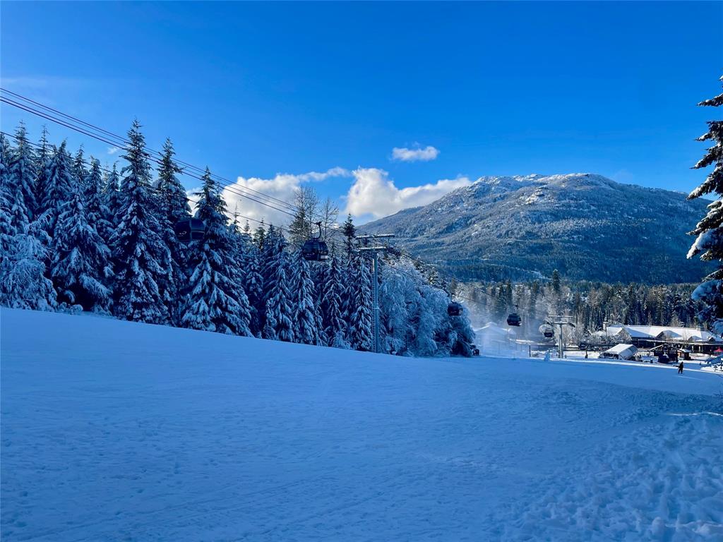 #319 – 4910 Spearhead Place