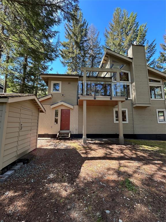 3205 Arbutus Drive