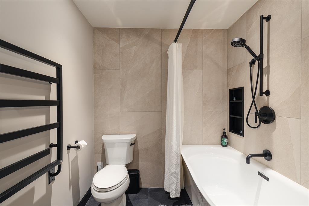 #3 – 4725 Spearhead Drive