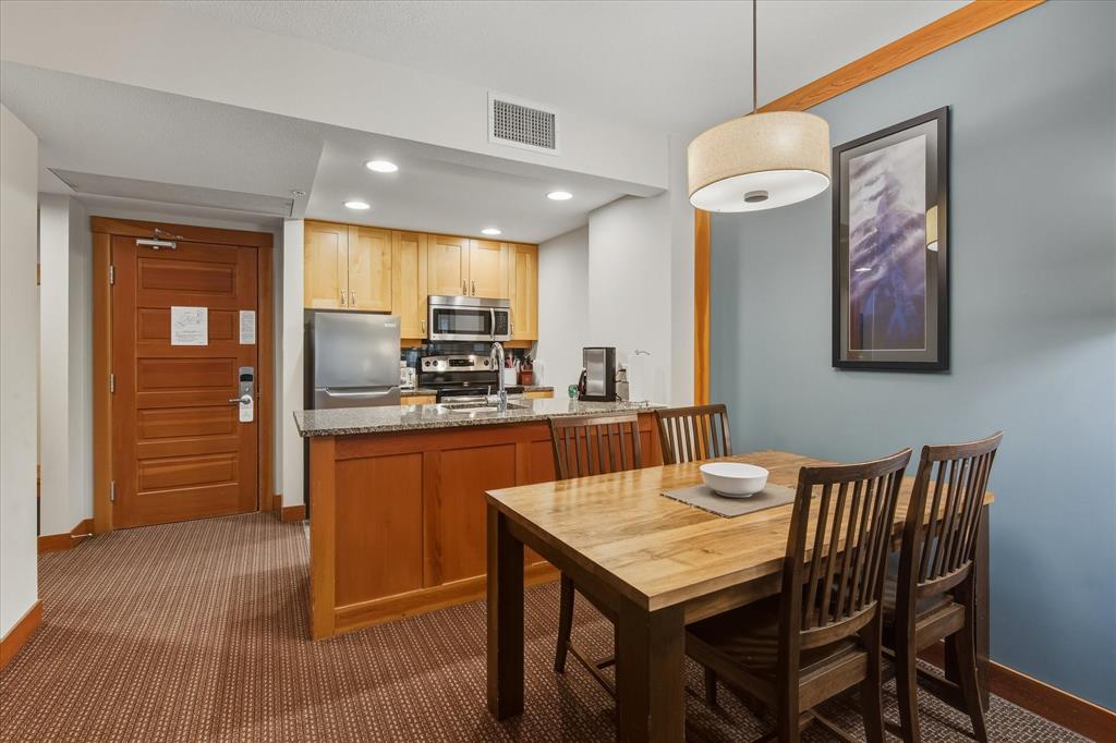 #430D – 2036 London Lane