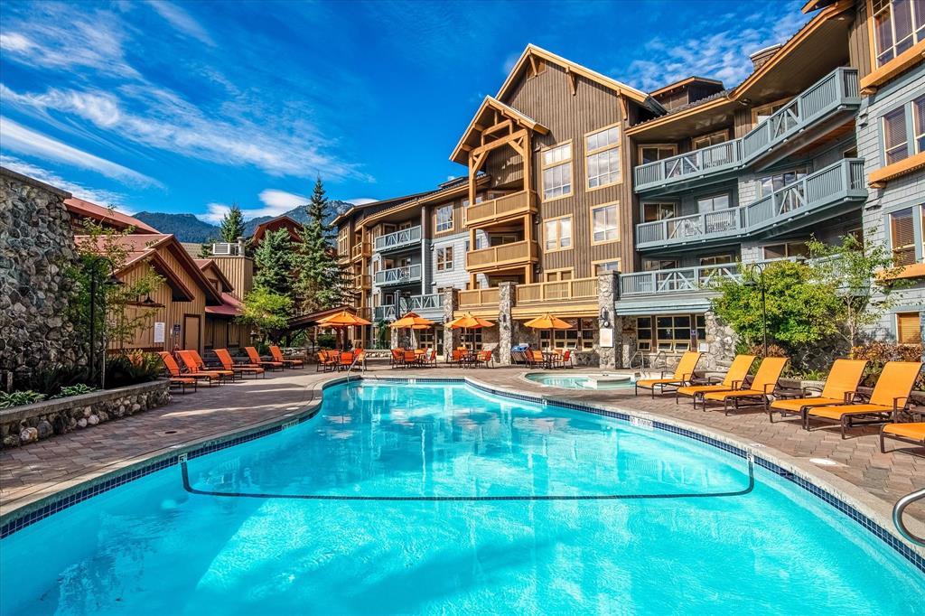 #430D – 2036 London Lane