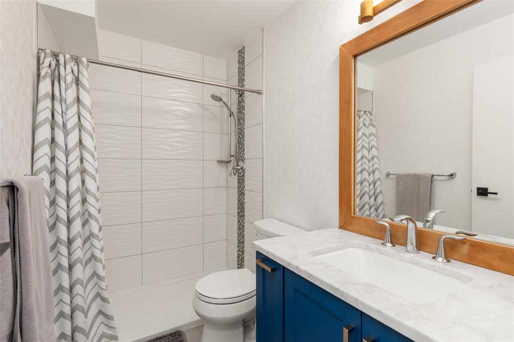 #113 – 3070 Hillcrest Drive