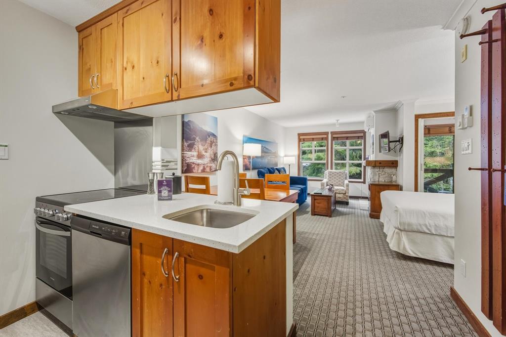 #413 – 4899 Painted Cliff Road