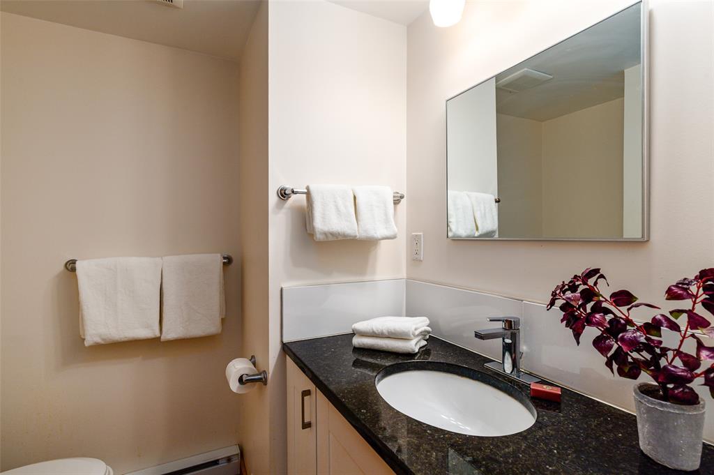 #18 – 6125 Eagle Drive