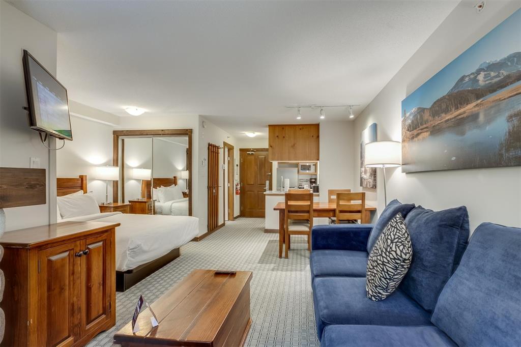 #616 – 4899 Painted Cliff Road