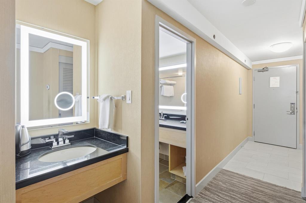 #709/711 – 4050 Whistler Way