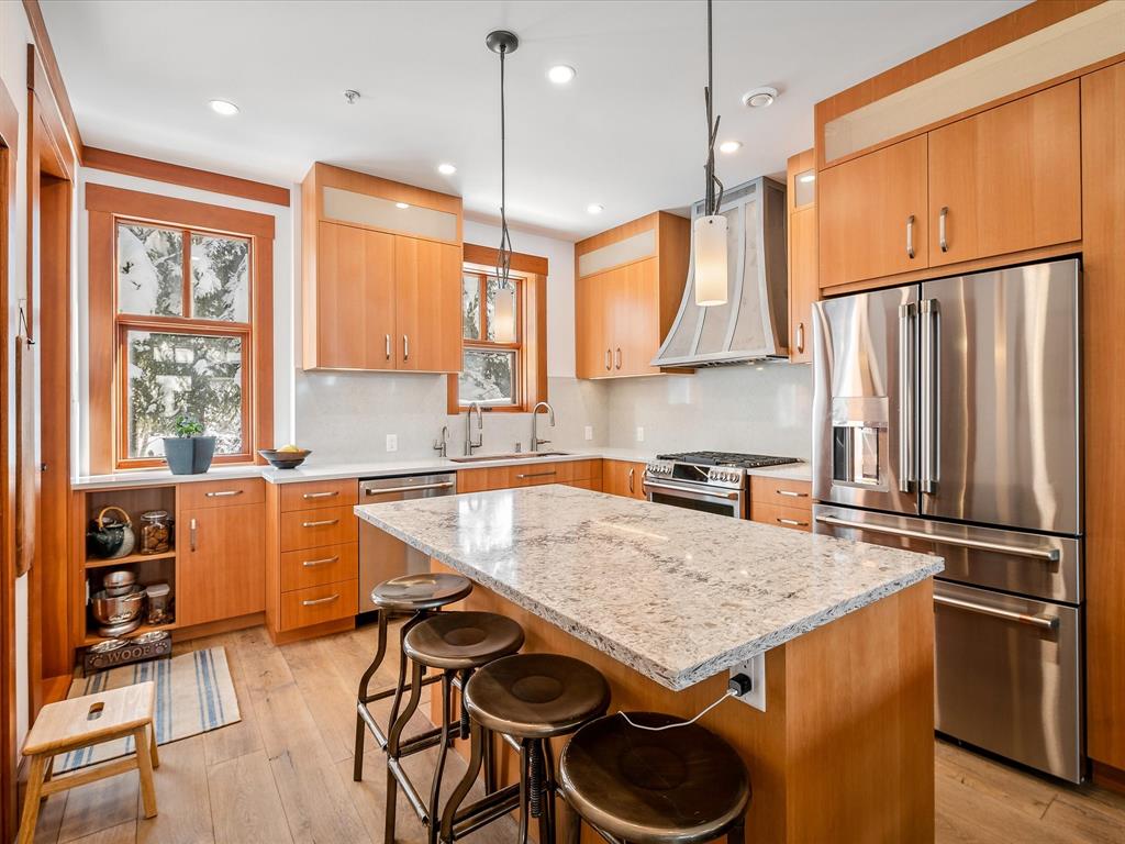 #23 – 2324 Taluswood Place