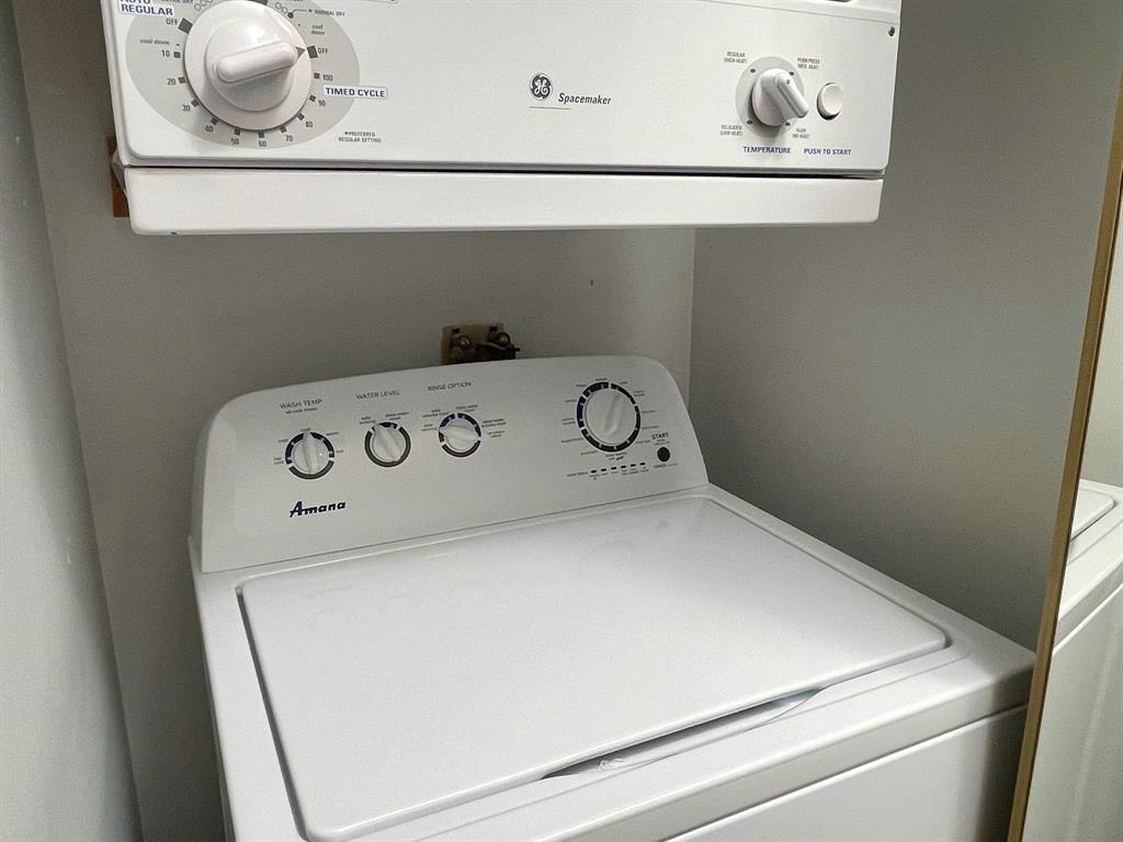 #220 – 4910 Spearhead Place