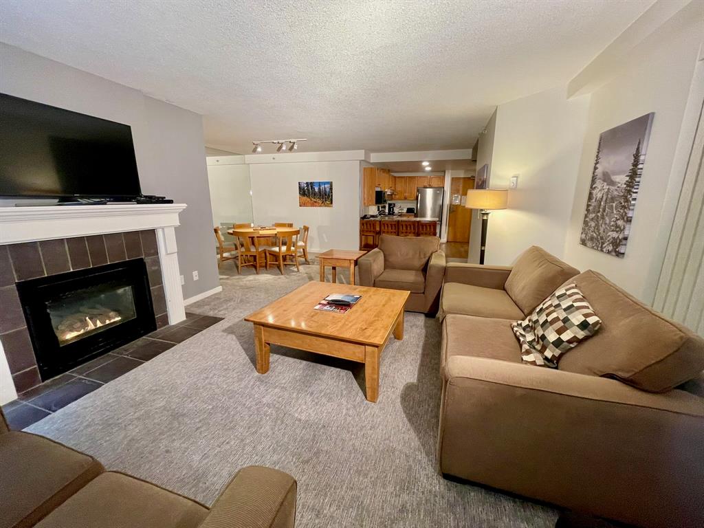 #220 – 4910 Spearhead Place