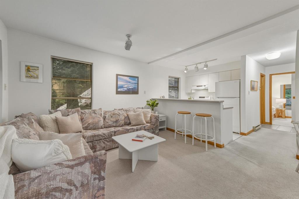 #1102 – 3050 Hillcrest Drive