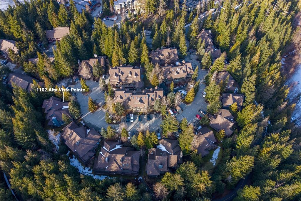 #1102 – 3050 Hillcrest Drive