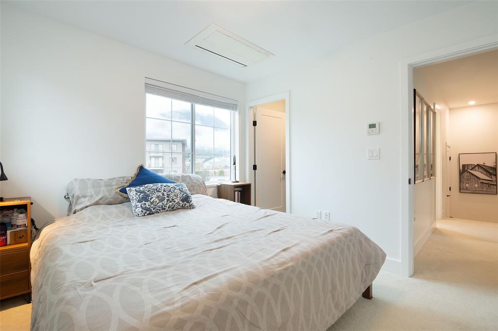 #11 – 7360 Crabapple Court