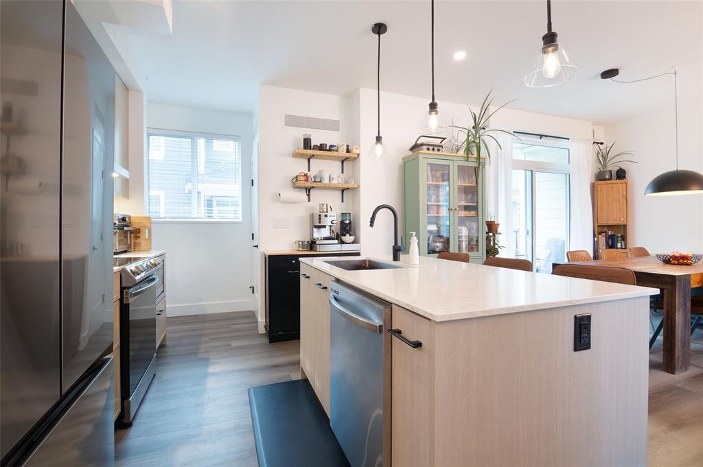 #11 – 7360 Crabapple Court