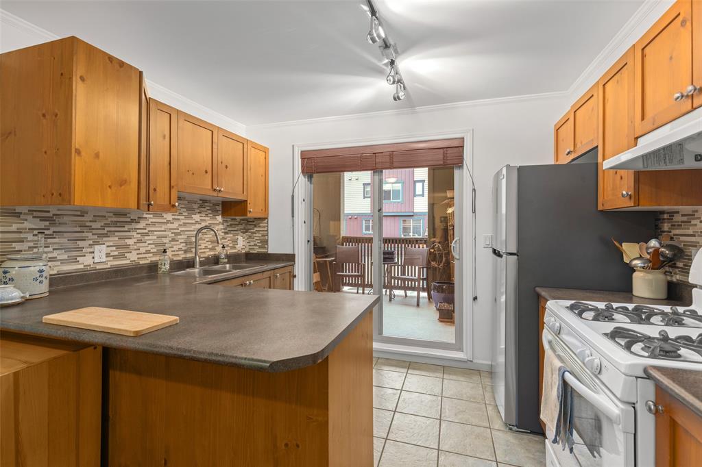 #9 – 1444 Vine Road