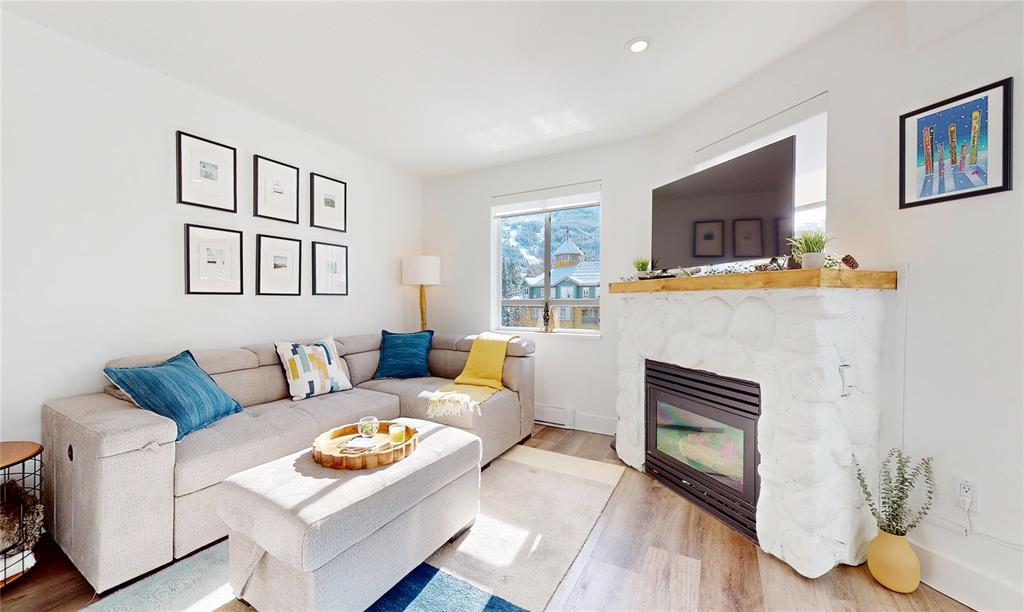 #449 – 4314 Main Street