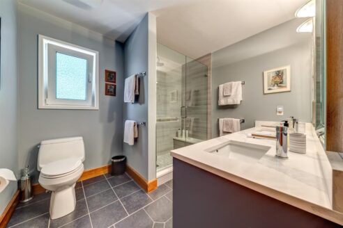 8512 Drifter Way, Haus Dorle, for Marie O'Connor real estate.