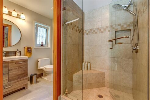 8512 Drifter Way, Haus Dorle, for Marie O'Connor real estate.