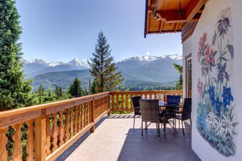 8512 Drifter Way, Haus Dorle, for Marie O'Connor real estate.