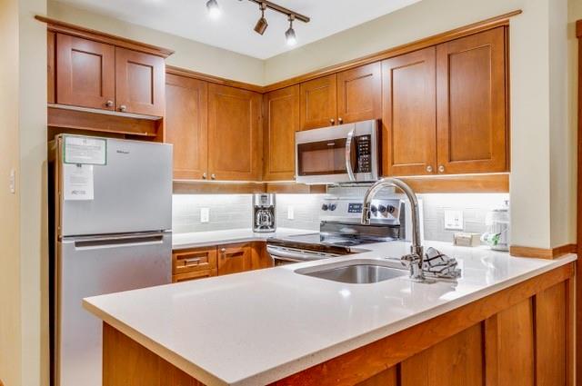 #206 G3 – 4653 Blackcomb Way