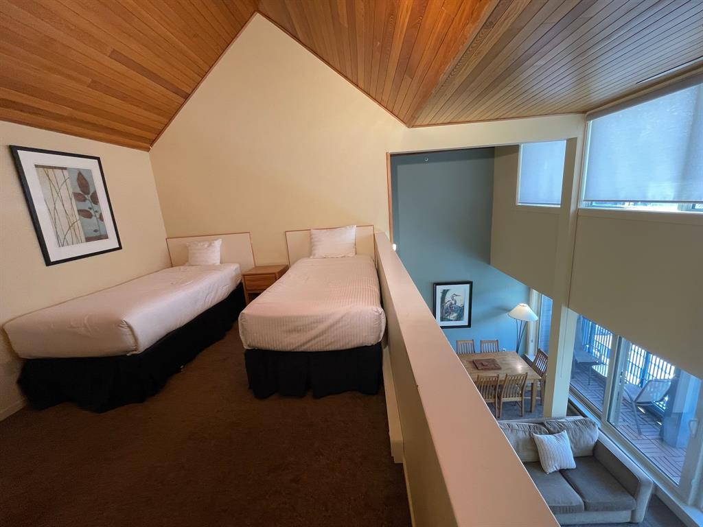 #203 – 4321 Village Gate Boulevard