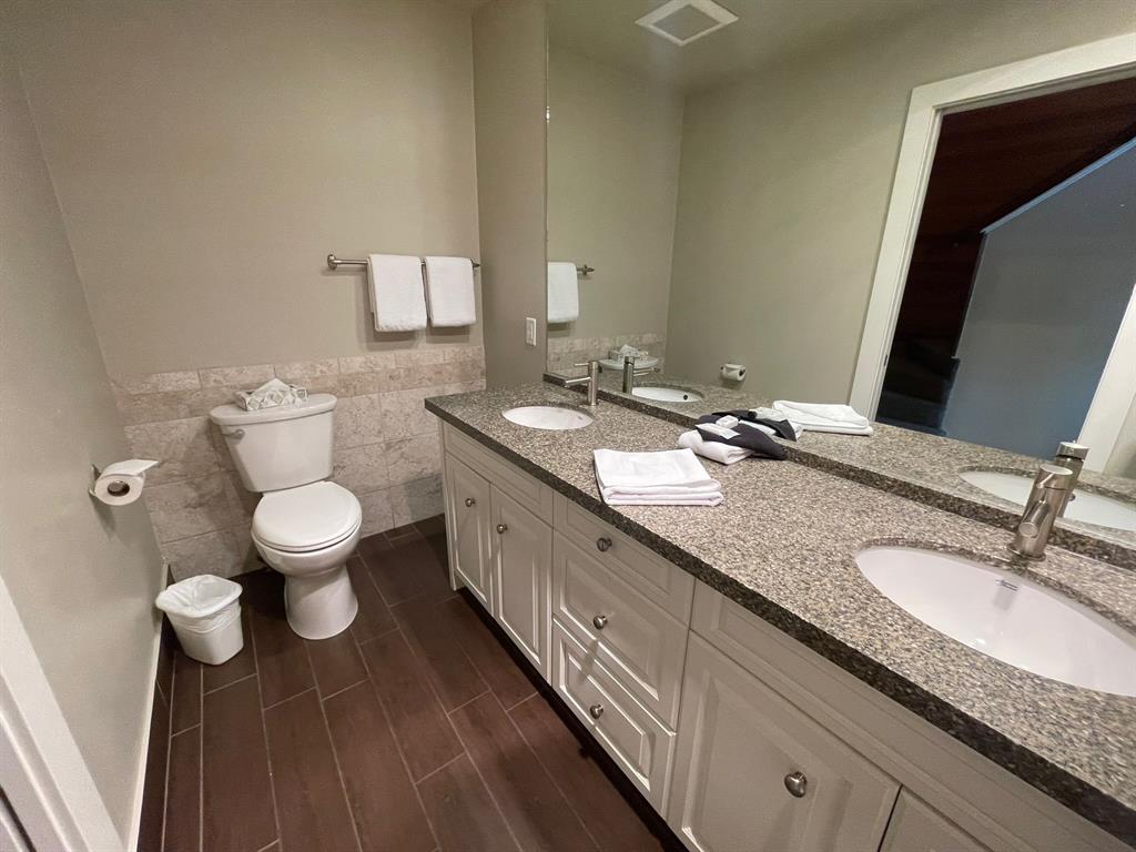 #203 – 4321 Village Gate Boulevard