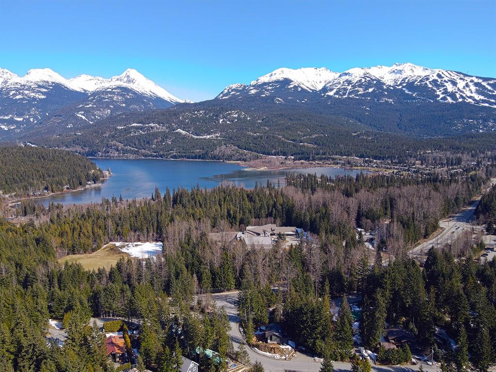 8270 Mountain View Drive