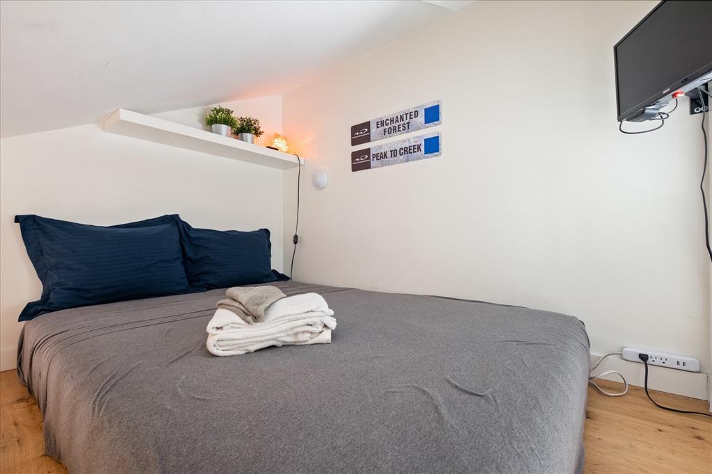 #4 – 2170 Sarajevo Drive