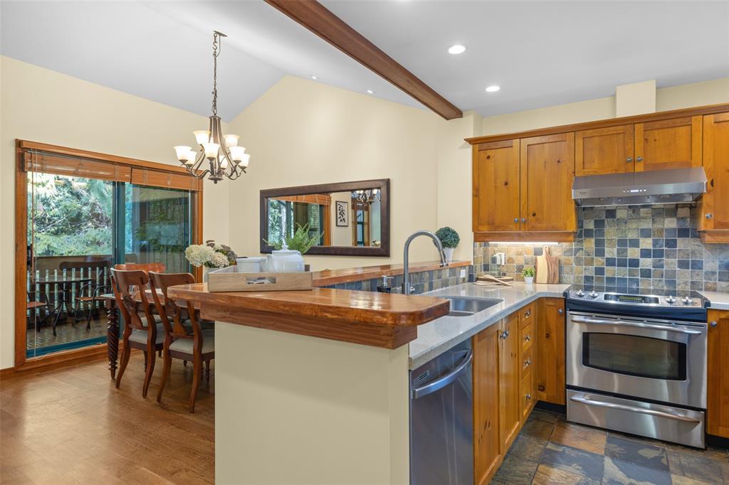 #43D – 4652 Blackcomb Way