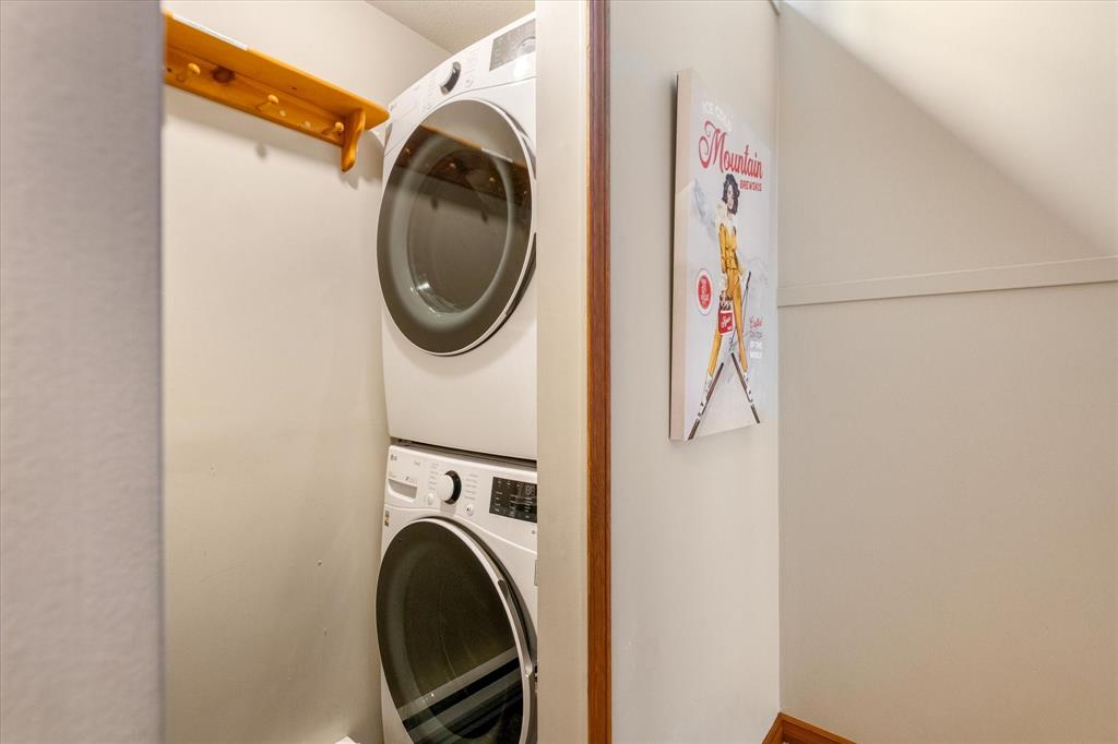 #13 – 4644 Blackcomb Way