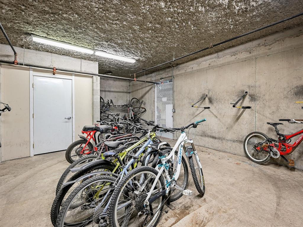 #326 – 4360 Lorimer Road