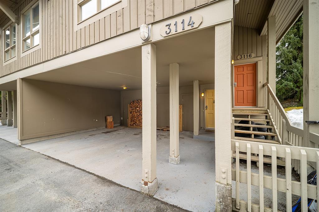 3114 St. Moritz Crescent