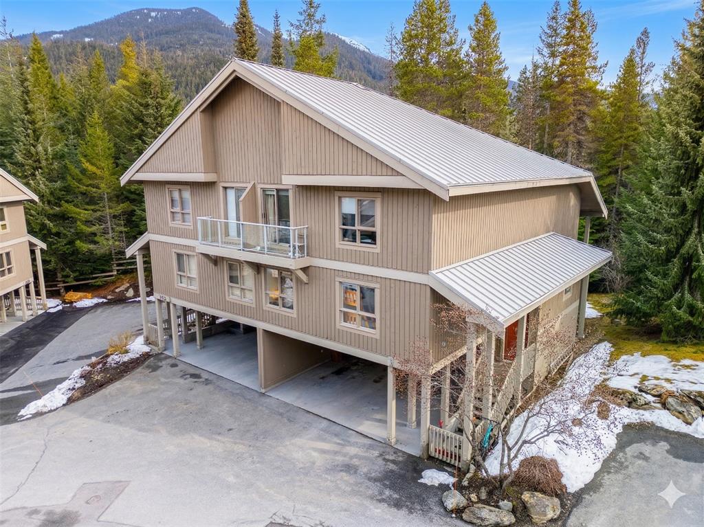 3114 St. Moritz Crescent