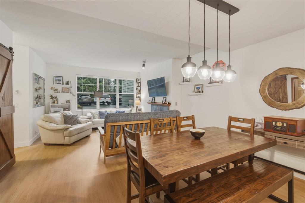 #201 – 3300 Ptarmigan Place