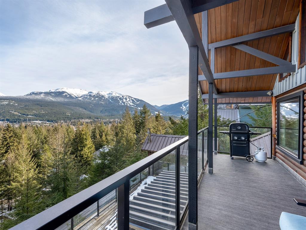 8706 Wedgeview Place