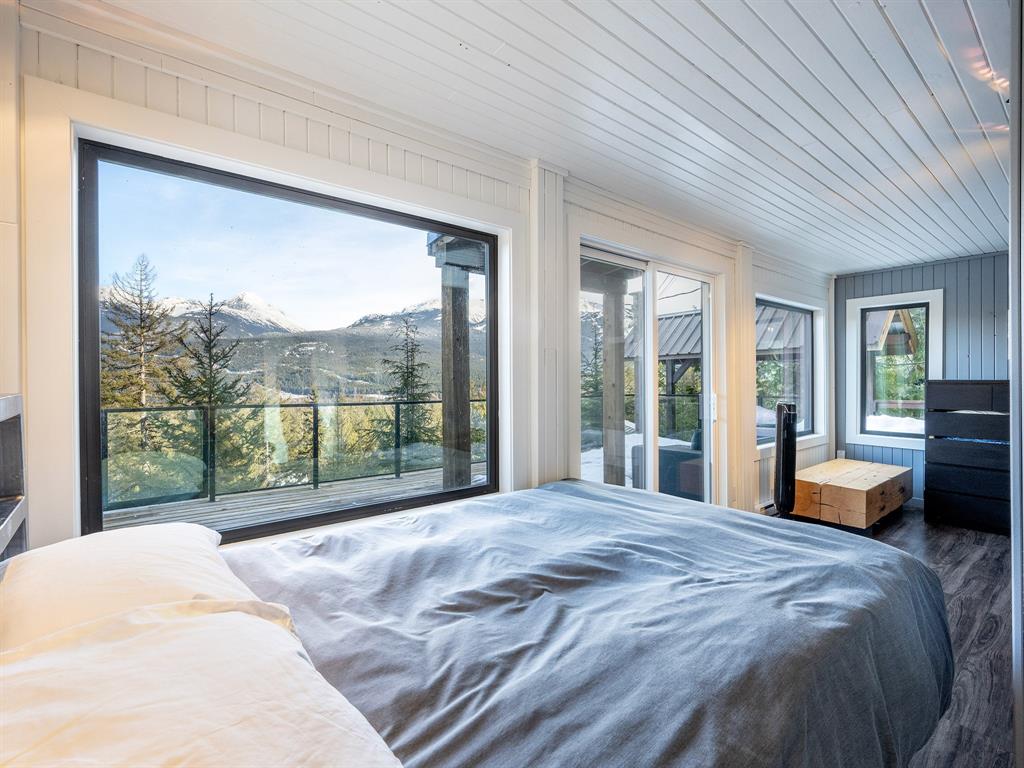 8706 Wedgeview Place