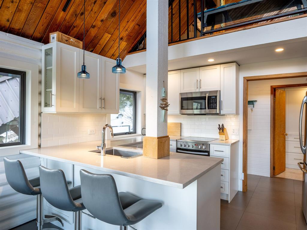 8706 Wedgeview Place