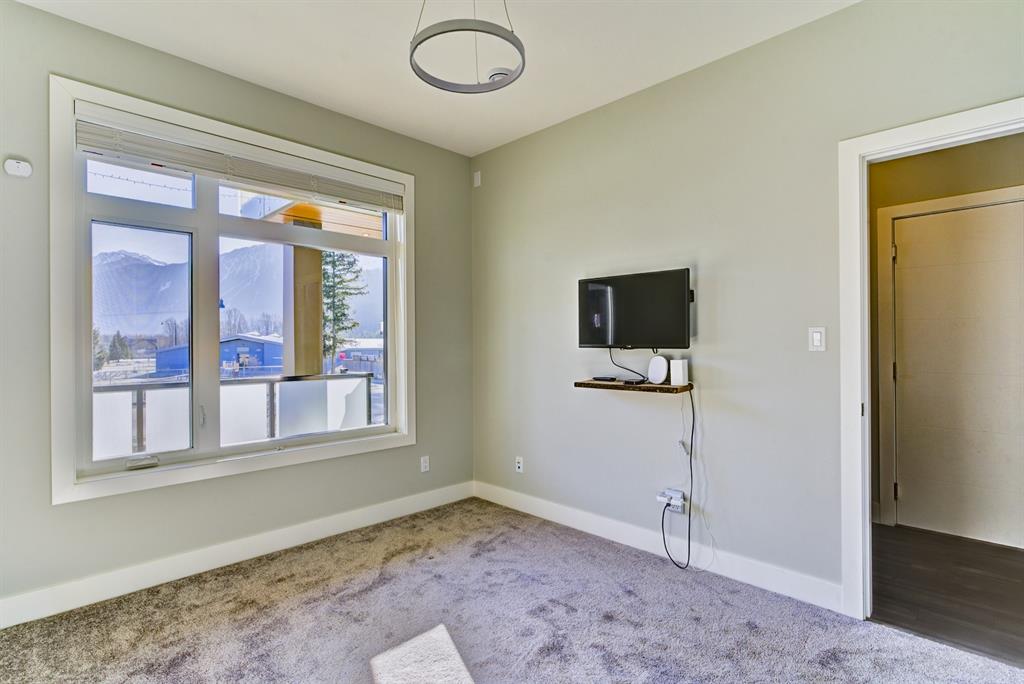 2004 Tiyata Boulevard