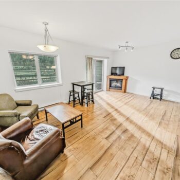 #208 – 1411 Portage Road