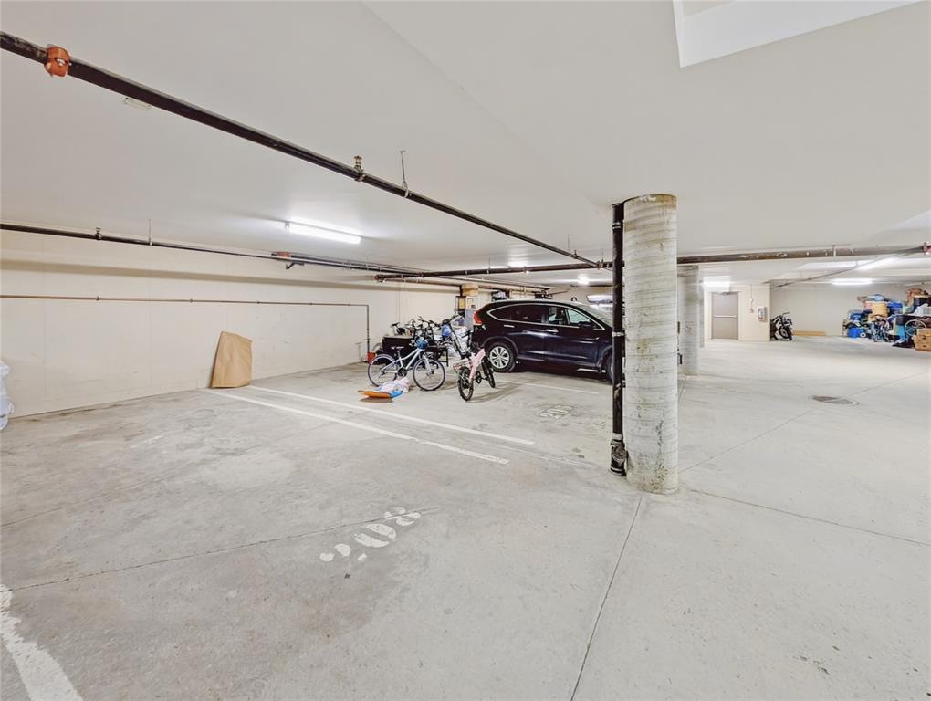 #208 – 1411 Portage Road