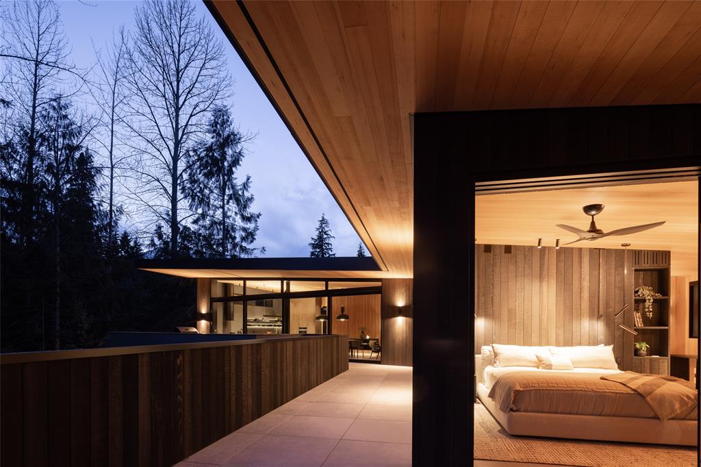 7501 Ambassador Crescent