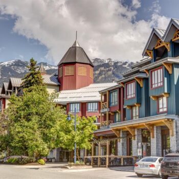 #1611 – 4308 Main Street