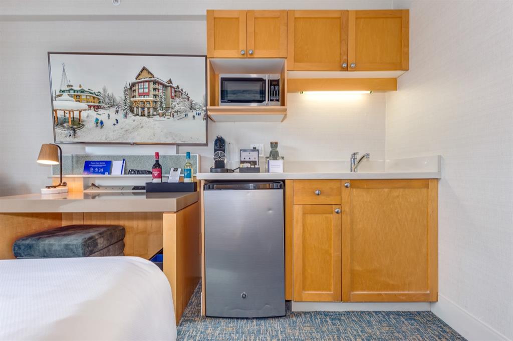 #1611 – 4308 Main Street