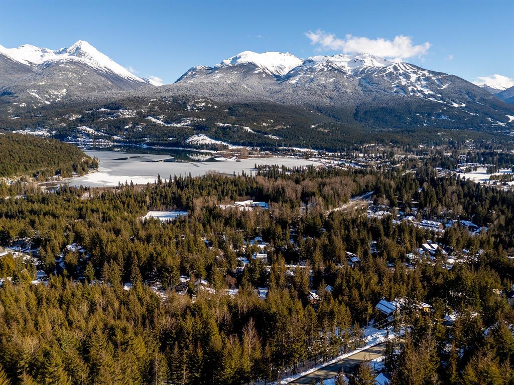 8373 Mountain View Drive