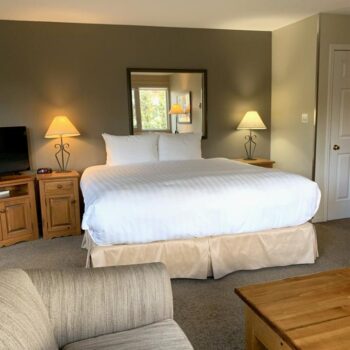 #202/302 – 4321 Village Gate Boulevard