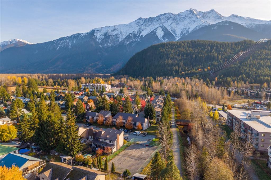 #17 – 1470 Laurel Street