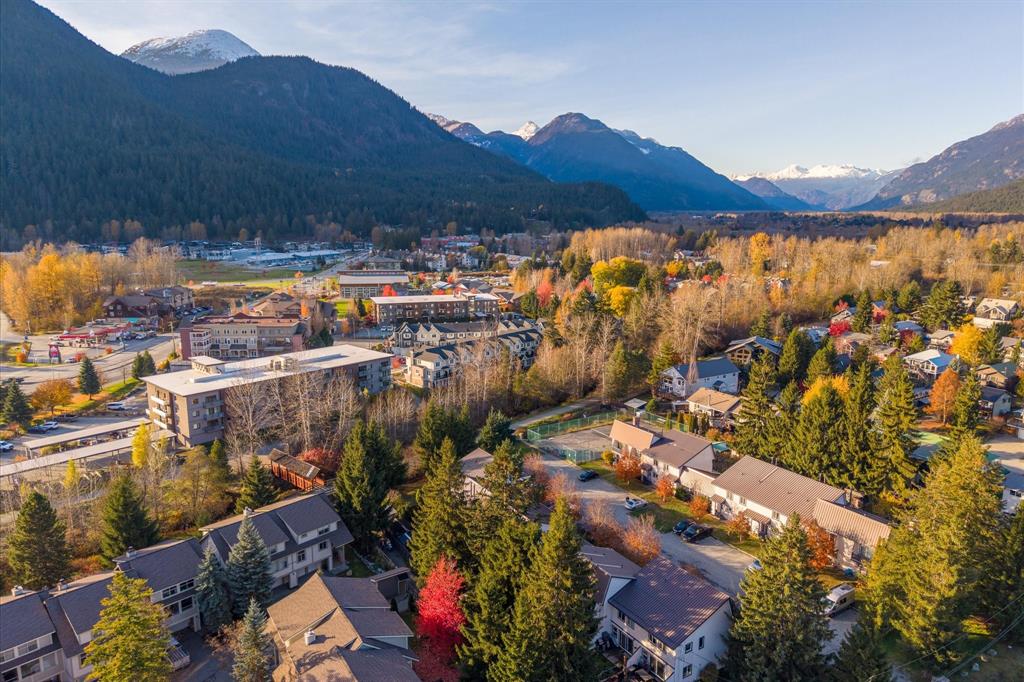 #17 – 1470 Laurel Street