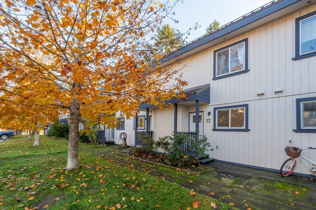 #17 – 1470 Laurel Street