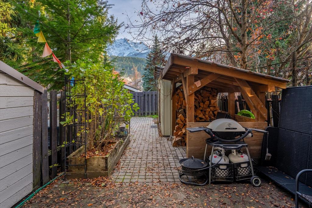 #17 – 1470 Laurel Street