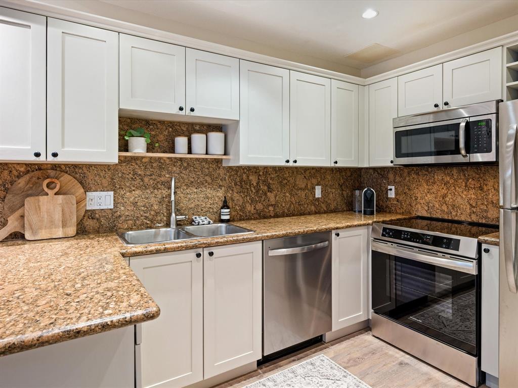 #16 – 4385 Northlands Boulevard